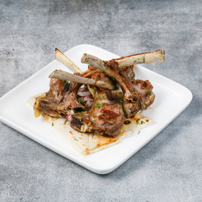 Каре Ягненка на Гриле